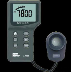 數字光度計AR823