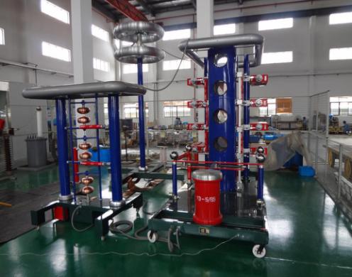 復合絕緣子沖擊電壓發生器