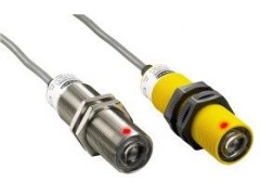 美國(guó)BANNER中型光電傳感器SM30 & SMI30系列